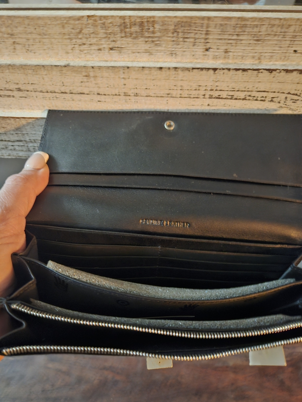 LISA JENKS Vintage Black Leather Wallet with Silver Lock - Picture 11 of 11